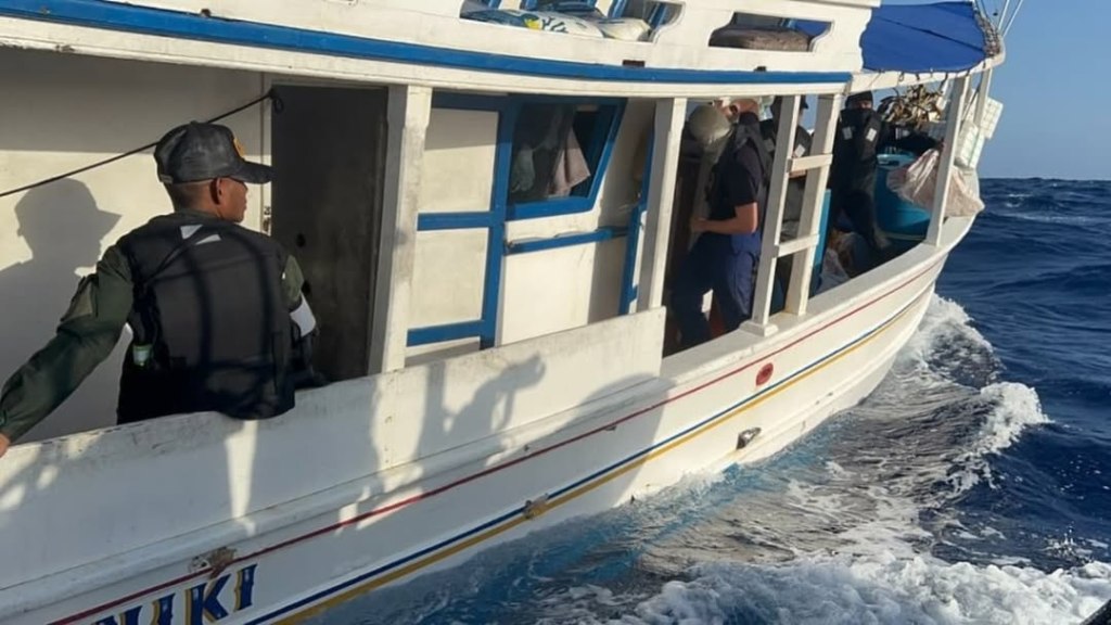 Cinco personas detenidas con 700 kilos de «coca» en operativo costero en La&nbsp;Guaira