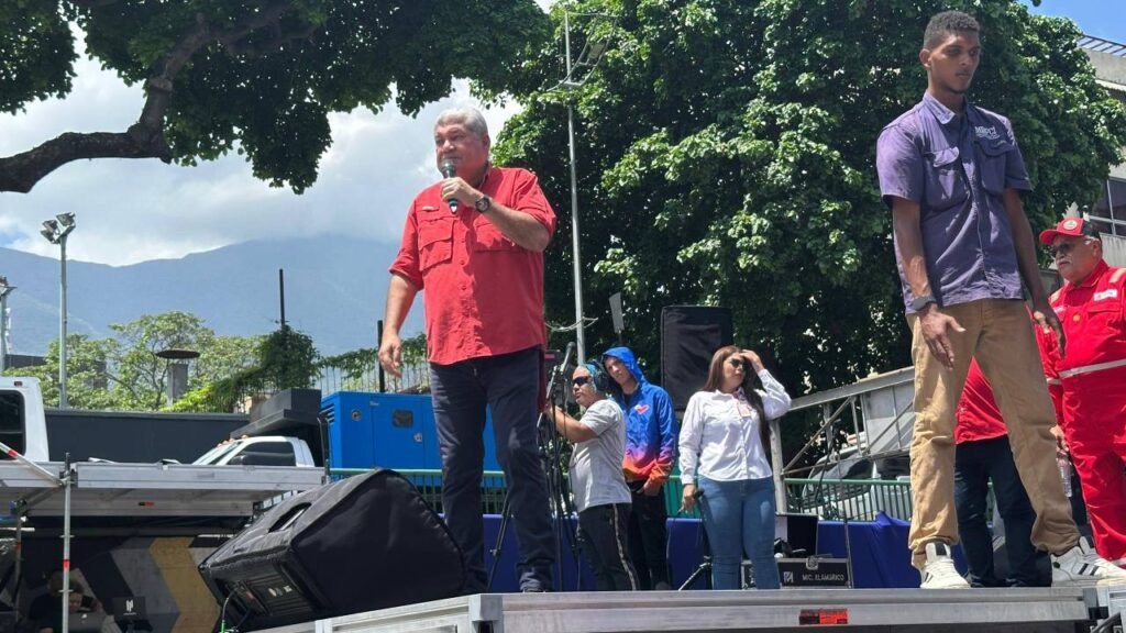 Ministro del Trabajo asegura que incremento del ingreso fortalece la capacidad de&nbsp;compra