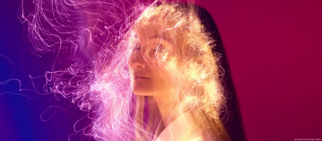 Descubren que los seres vivos emiten una luz ultrafina que se apaga al&nbsp;morir