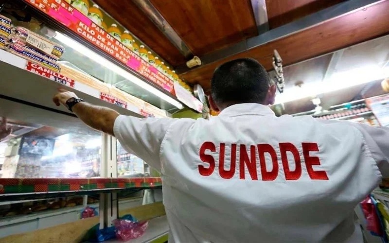 Sundde despliega fiscales para verificar cobro de dólar&nbsp;oficial