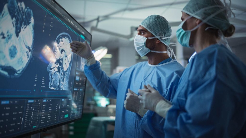 Una nueva molécula diseñada con IA abre una nueva vía para tratar el Alzheimer y diversos&nbsp;cánceres