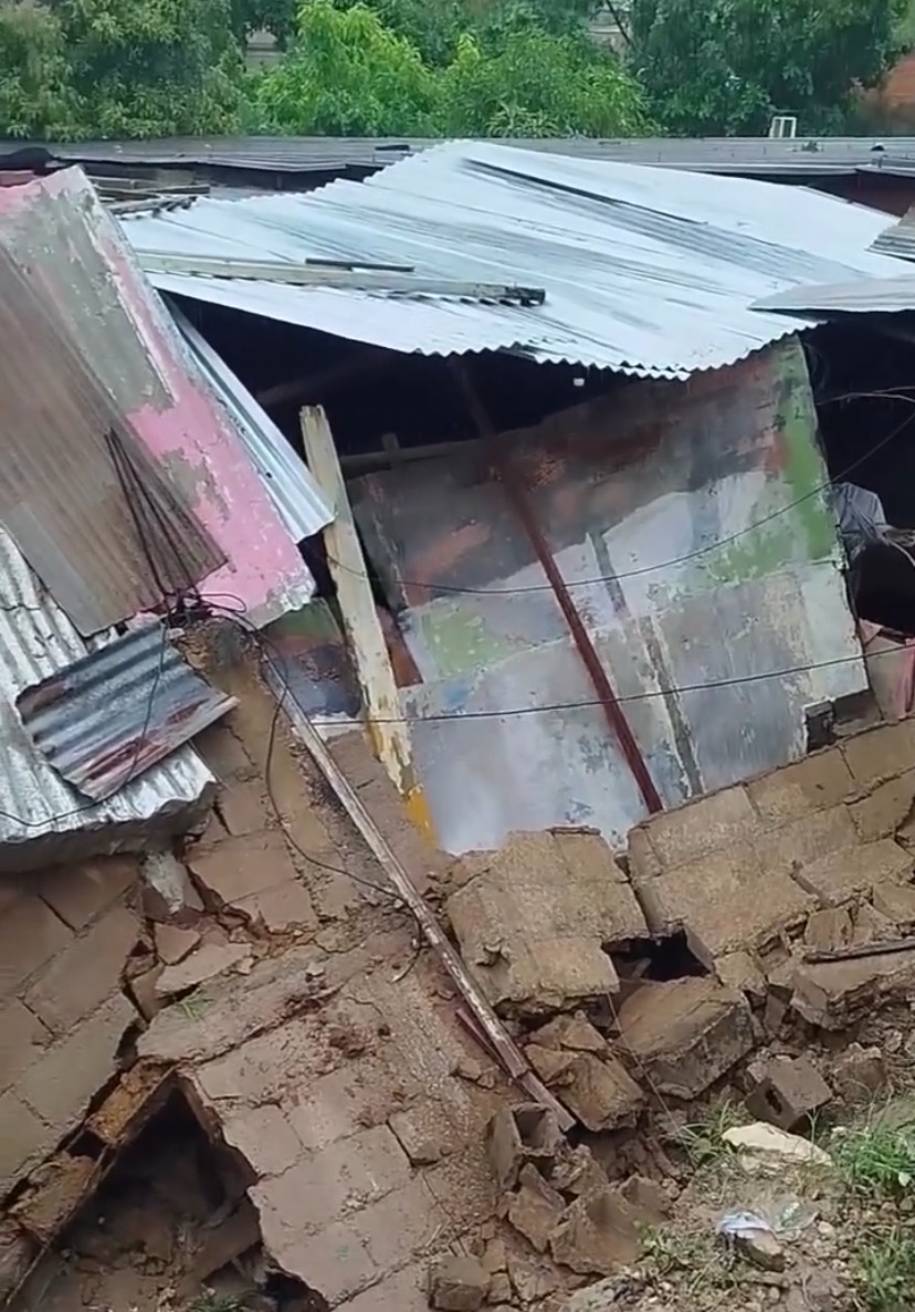 Muro de una vivienda colapsó en&nbsp;Guanta