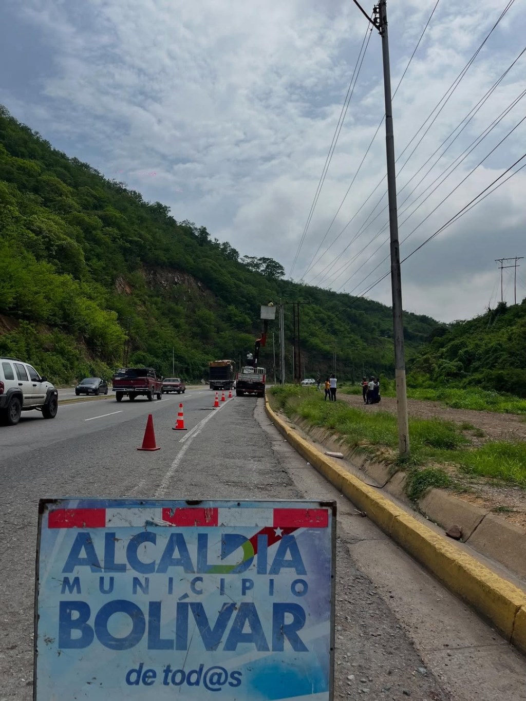 Alcaldía inicia iluminación de un tramo en la Vía&nbsp;Alterna