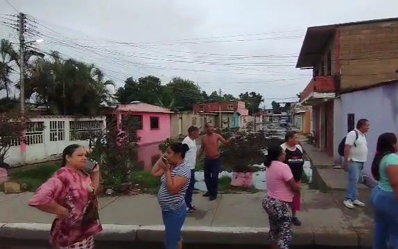 Protestaron en la vía Alterna de Barcelona para exigir solución a problema de aguas&nbsp;negras