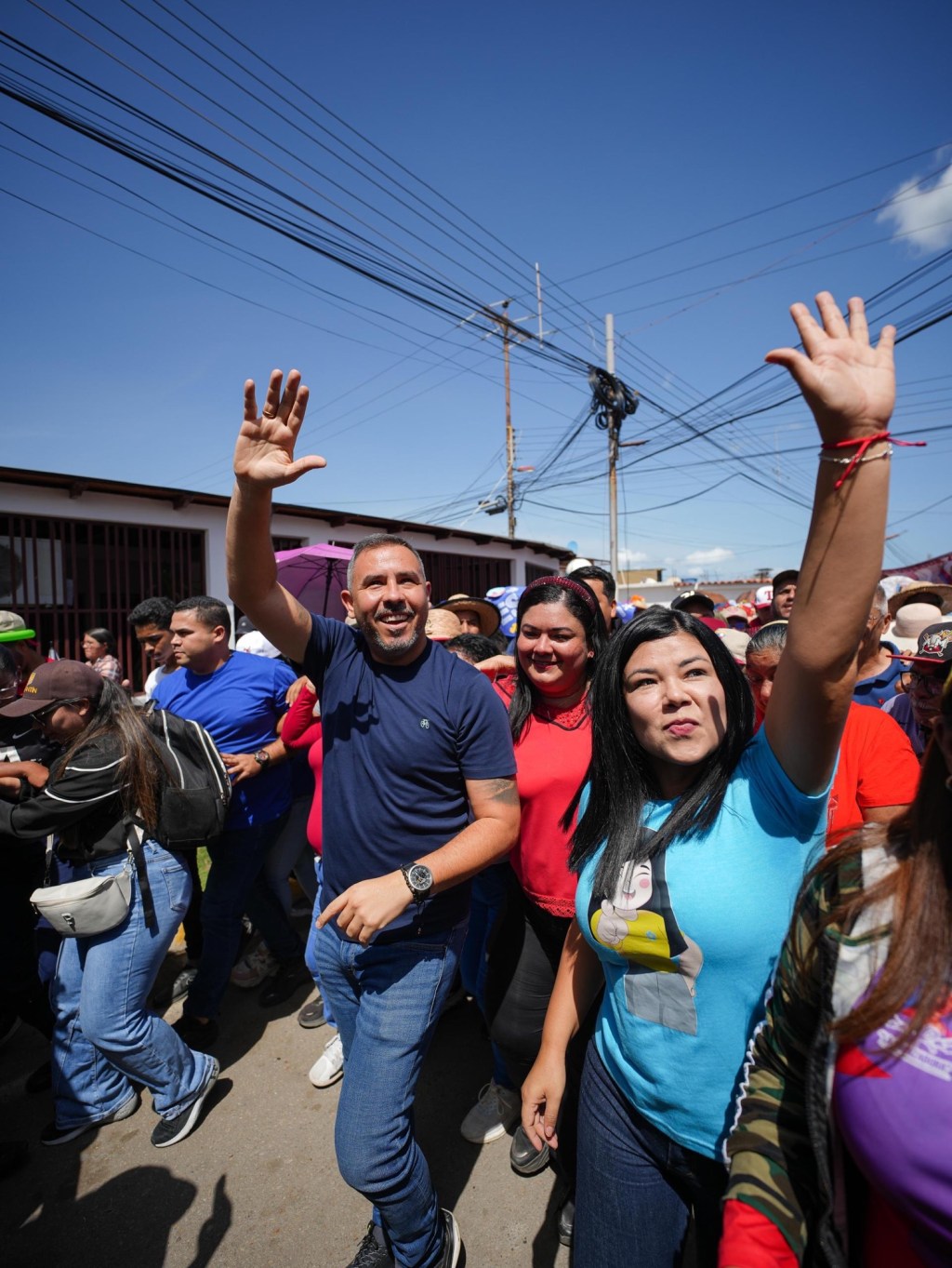 Arrancó campaña en Barcelona: Herrera asegura que seguirá trabajando con las&nbsp;comunidades