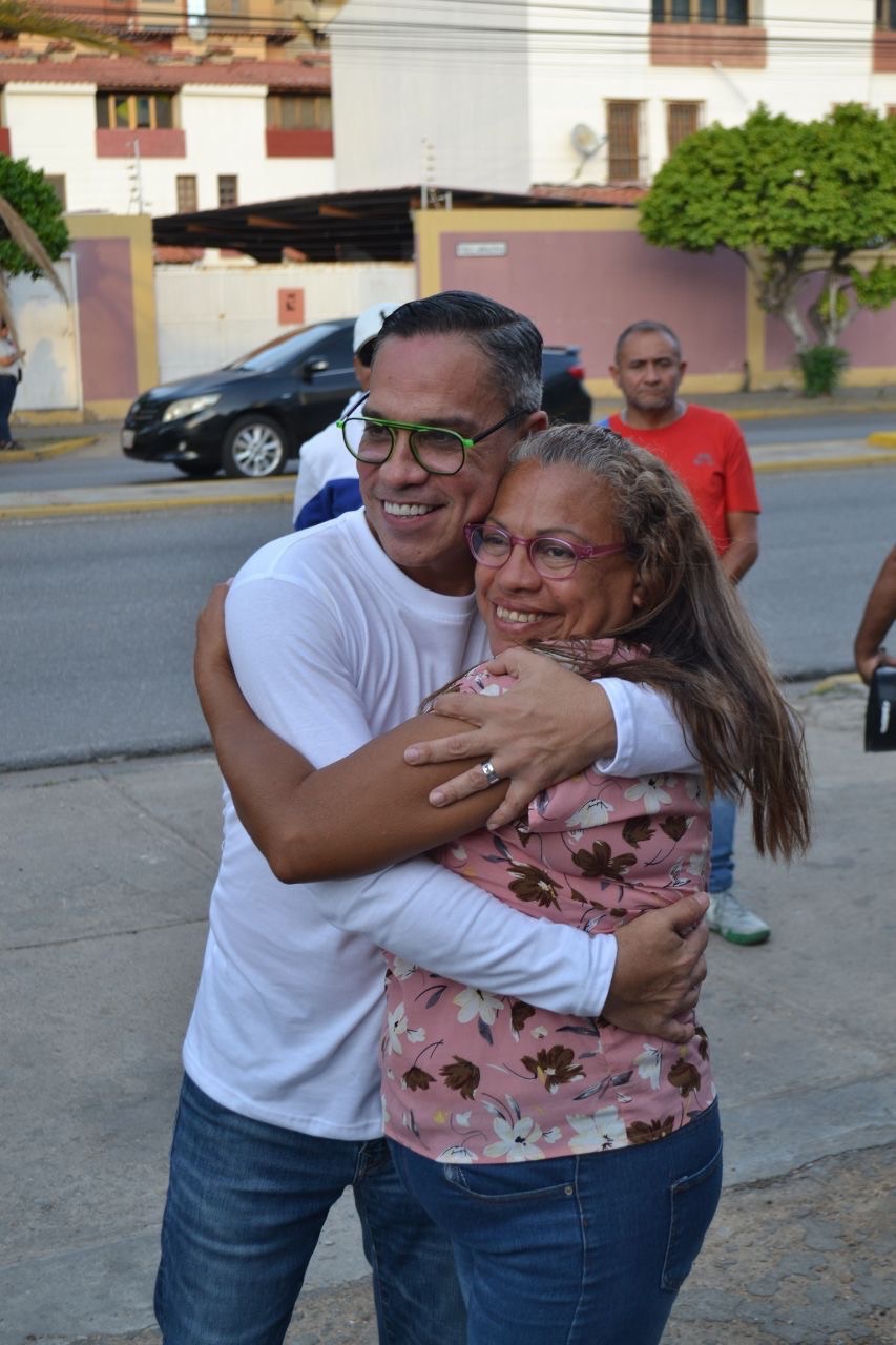 Víctor Hugo Figueredo emplazó al alcalde a caminar juntos para ver quién hizo más obras en&nbsp;Lechería