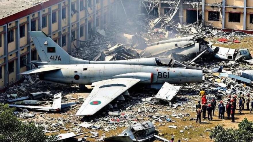 Avión militar se estrelló en campus universitario en Bangladesh y dejó al menos 16&nbsp;muertos