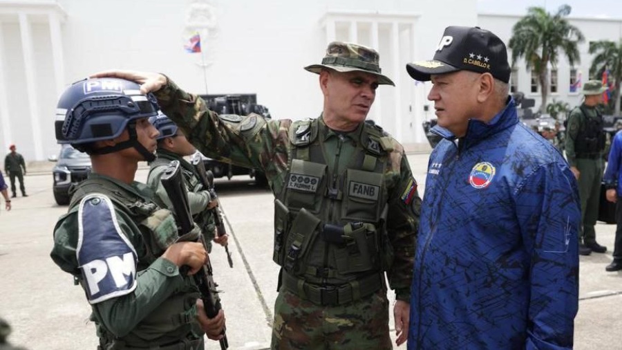 Padrino López denunció que EE.UU. utiliza el narcotráfico para pretender fragmentar el&nbsp;Estado