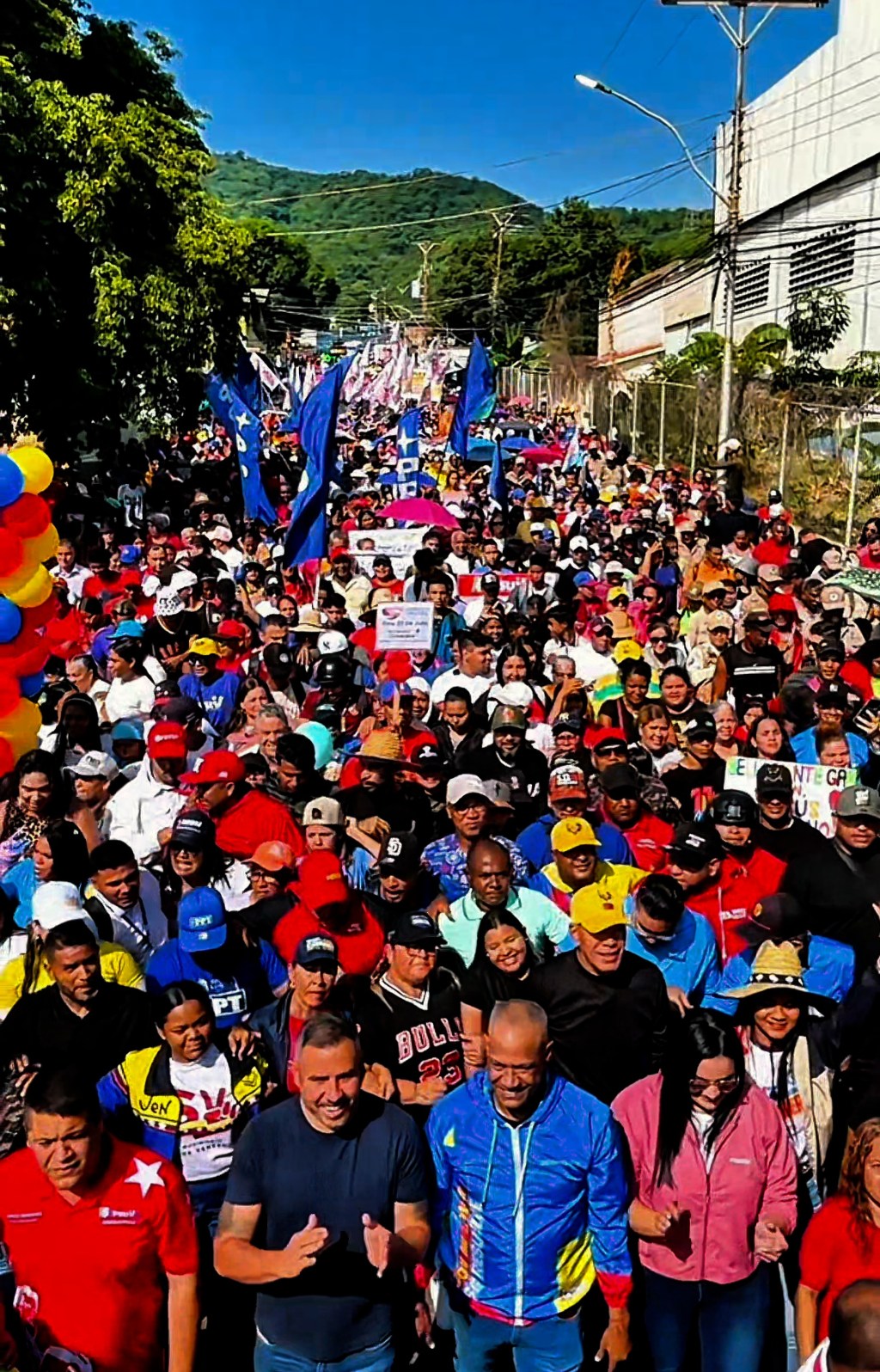 Con varias marchas PSUV  inició campaña en Barcelona, Puerto La Cruz y&nbsp;Guanta