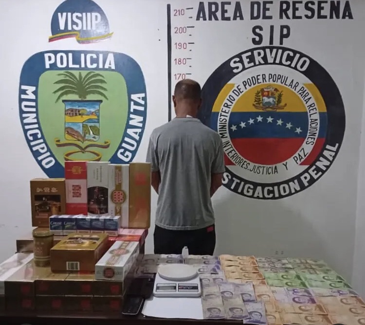 Aprehendido un hombre por posesión de presunta droga en Los&nbsp;Cocalitos