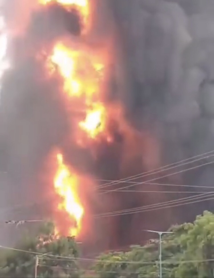 Se registró un voraz incendio en las instalaciones de la empresa Proquim en&nbsp;Carabobo&nbsp;