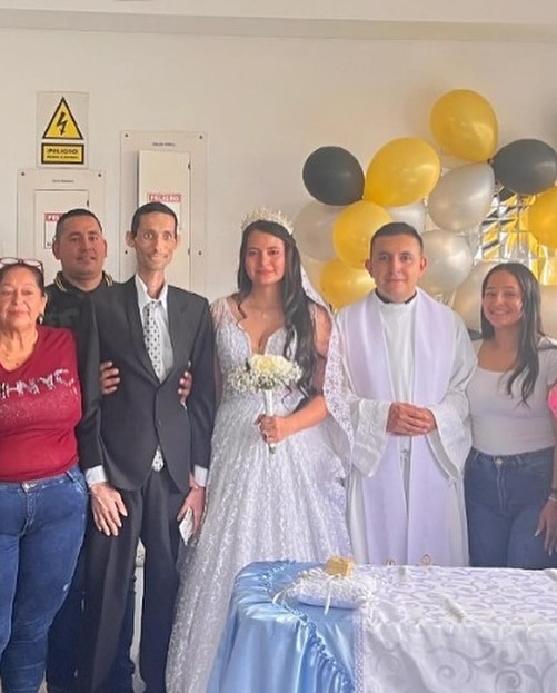 Joven cumplió su sueño de casarse con su novia de toda la vida y murió cinco días&nbsp;después&nbsp;