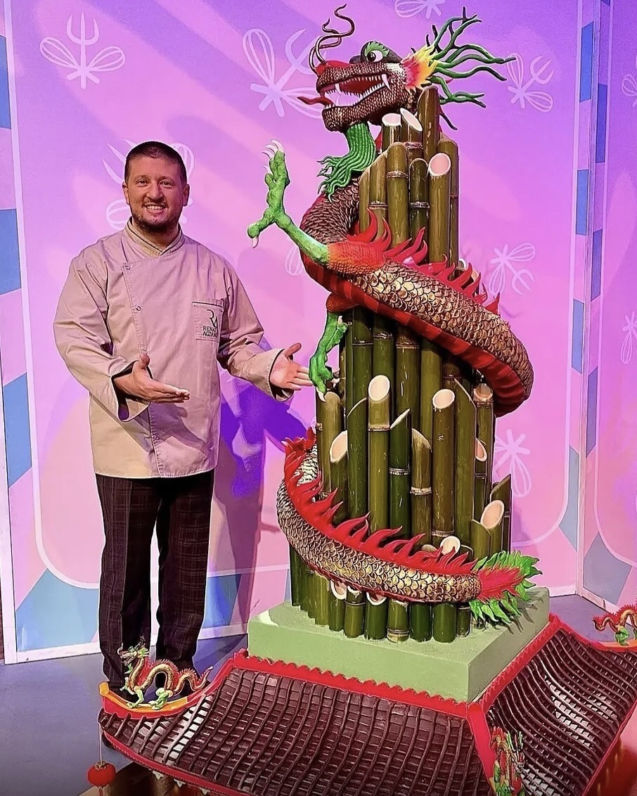 Campeón de Boxeo abandonó el ring y se convirtió en&nbsp;pastelero&nbsp;