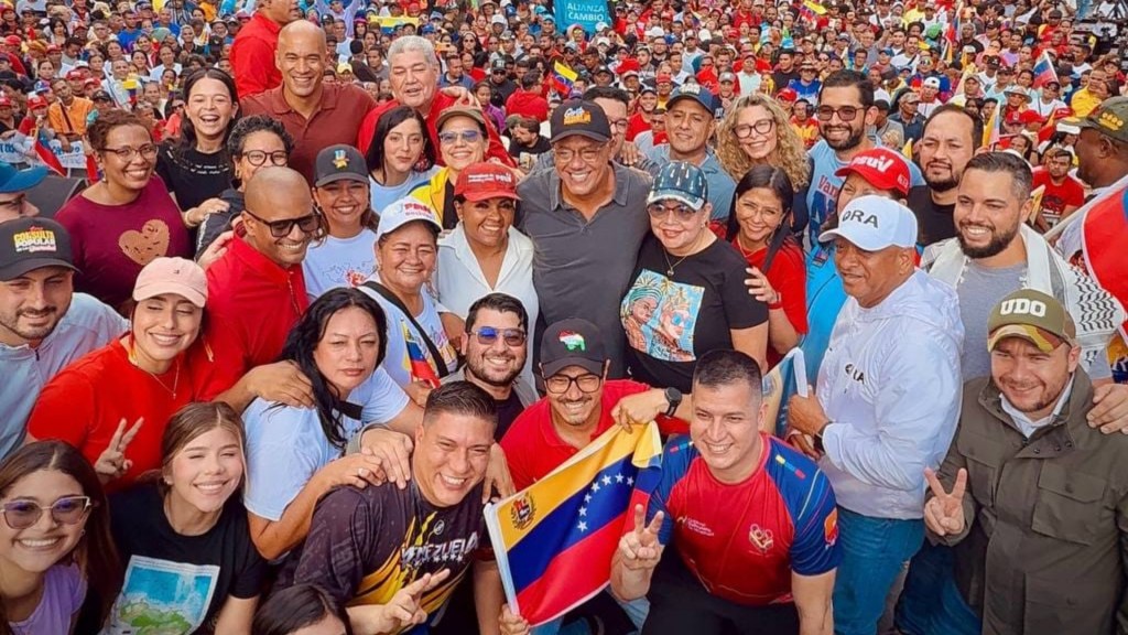 Rodríguez: «Los sectores más extremistas cometen actos criminales para entorpecer la paz de&nbsp;Venezuela»