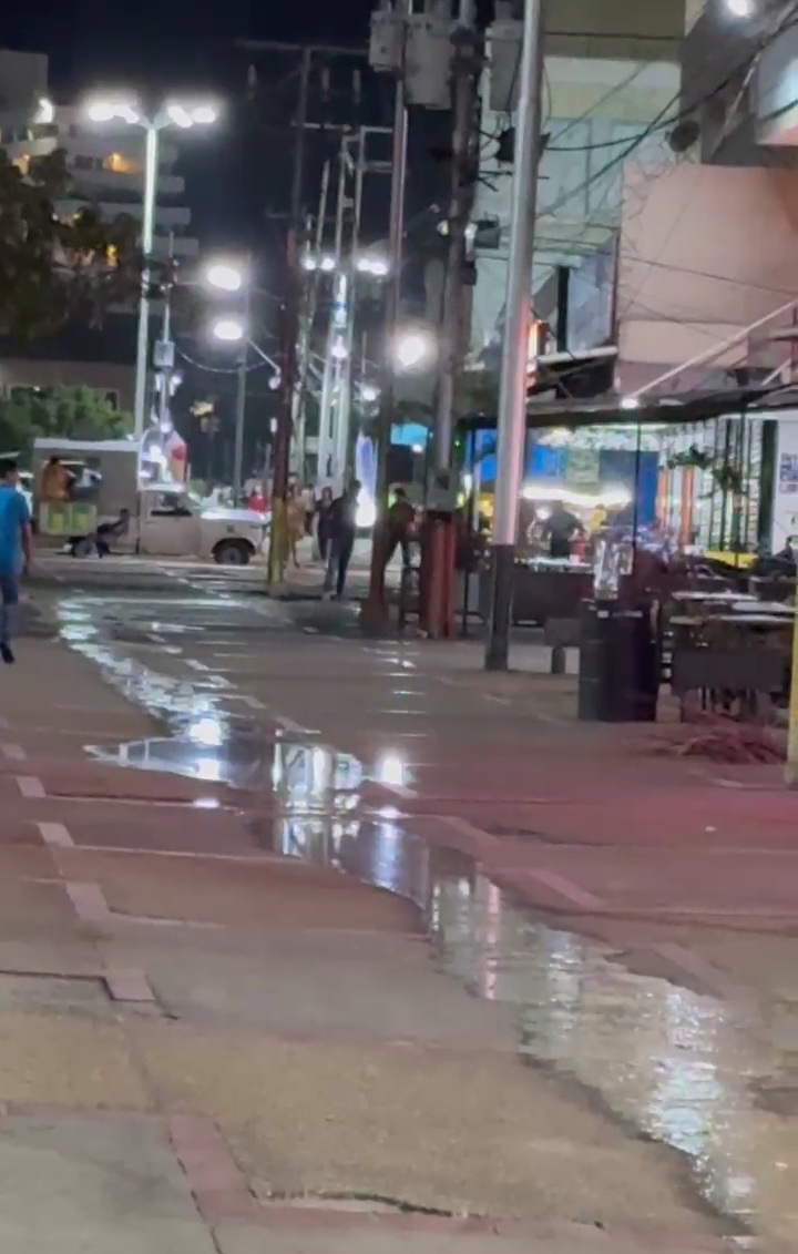 Denuncian que local en Paseo Colón está botando aguas negras a la&nbsp;calle