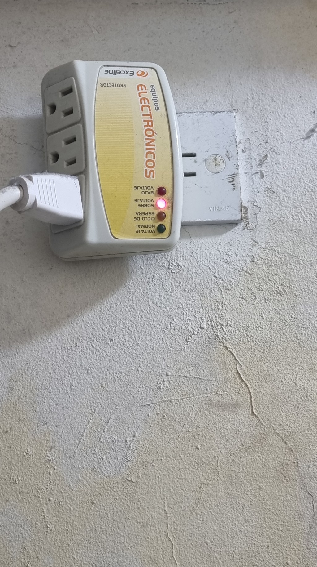 Reportan que a 1:30 pm de este miércoles 24 de septiembre se registró un fuerte&nbsp;«bajón»