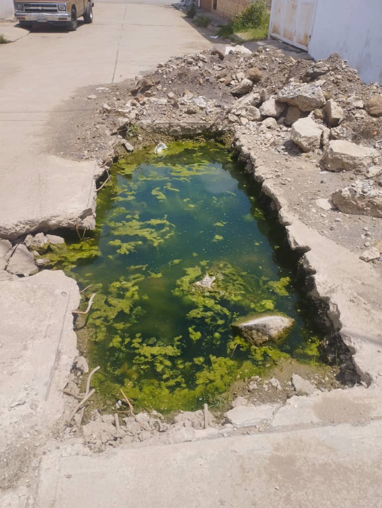 En La Yuleska tienen 3 meses esperando que tapen un&nbsp;hueco