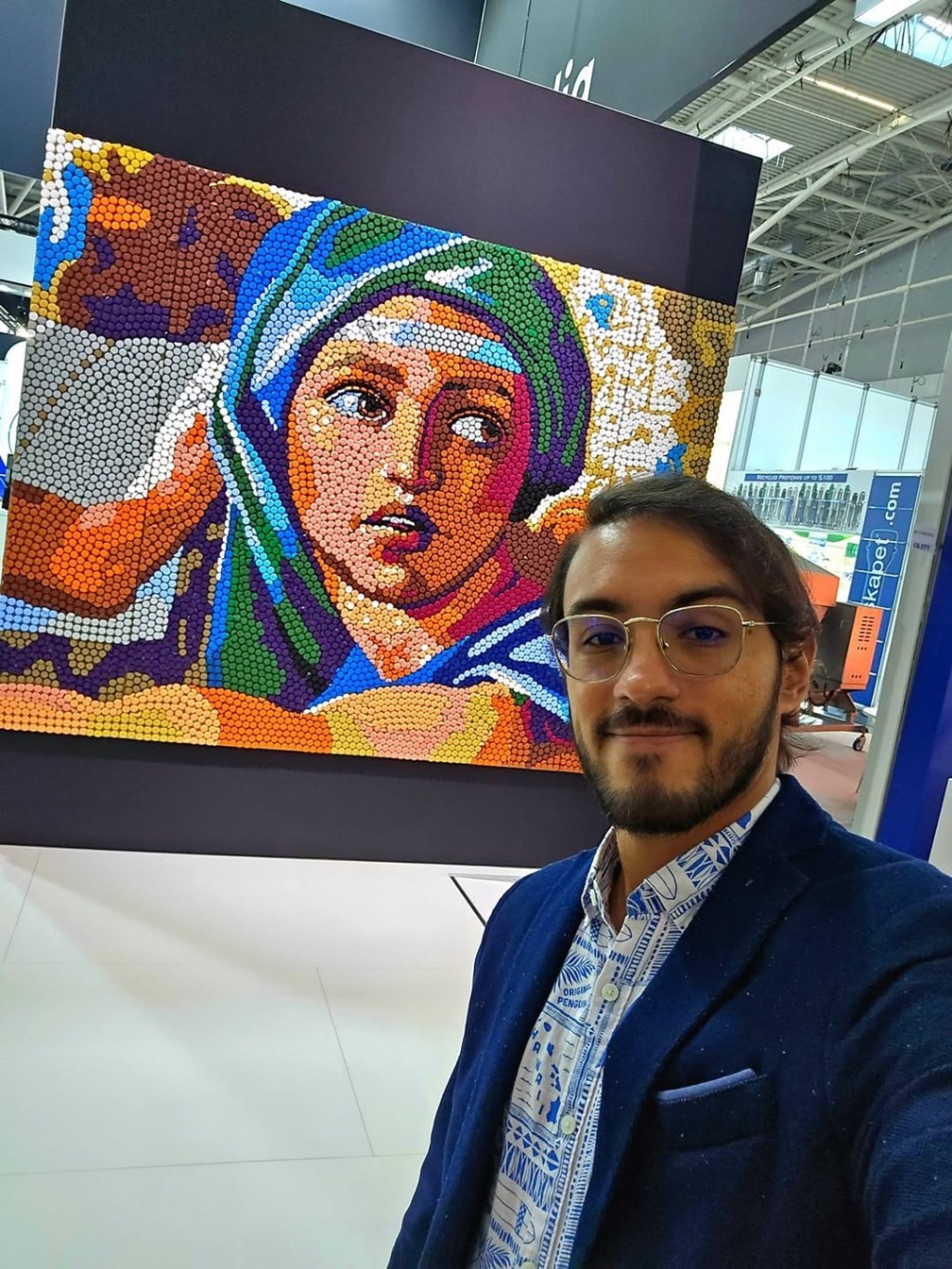 Artista venezolano Óscar Olivares develó mural de 8 mil tapas inspirado en la Capilla&nbsp;Sixtina