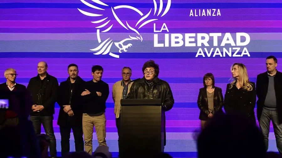 «Hemos tenido una clara derrota y hay que aceptarlo»: Milei tras el triunfo del peronismo en Buenos&nbsp;Aires