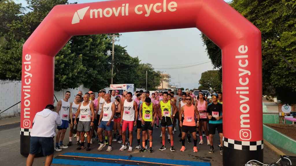 En Puerto Píritu conmemoraron el Día del Cáncer de mama con la Carrera Rosa “Huella de&nbsp;Amor”