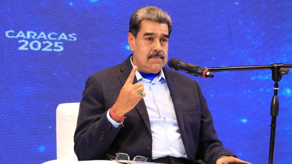 Presidente Maduro respalda construcción de mini satélite&nbsp;venezolano