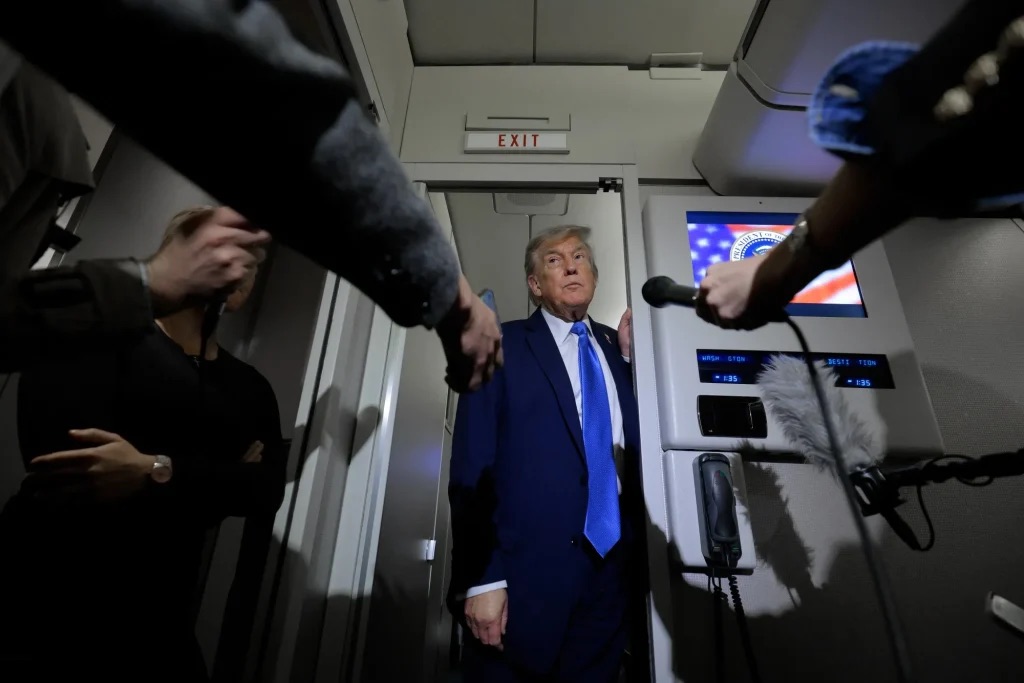 Trump dice que no se plantea ataques dentro de&nbsp;Venezuela