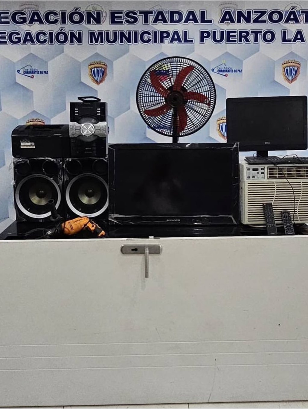 Capturados dos sujetos por hurto en comercios de Puerto La&nbsp;Cruz