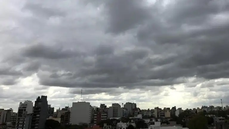 Inameh pronostica lluvias intensas y amplia inestabilidad atmosférica para este&nbsp;miércoles