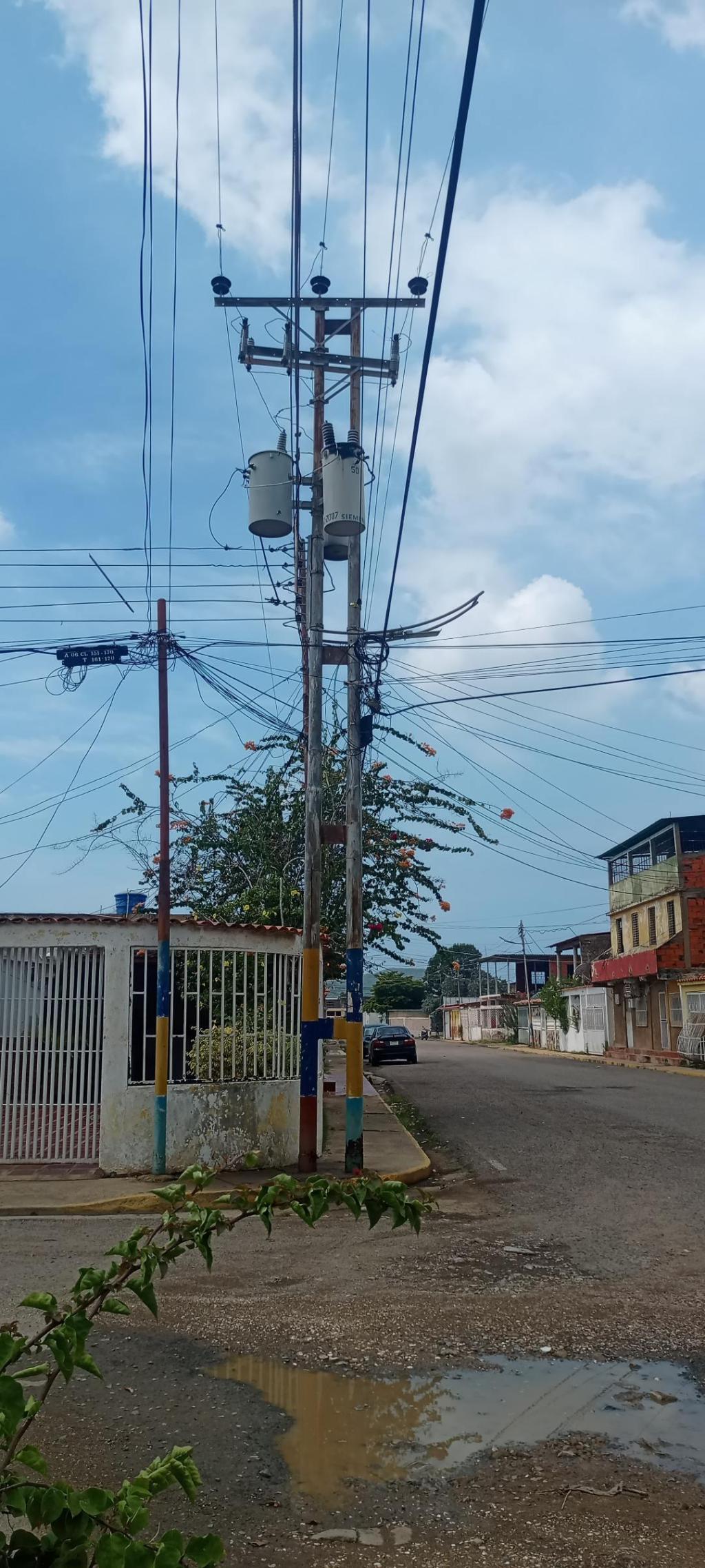 18 Días sin electricidad 220v: En Tronconal IV Piden Sustitución de Transformador&nbsp;Dañado