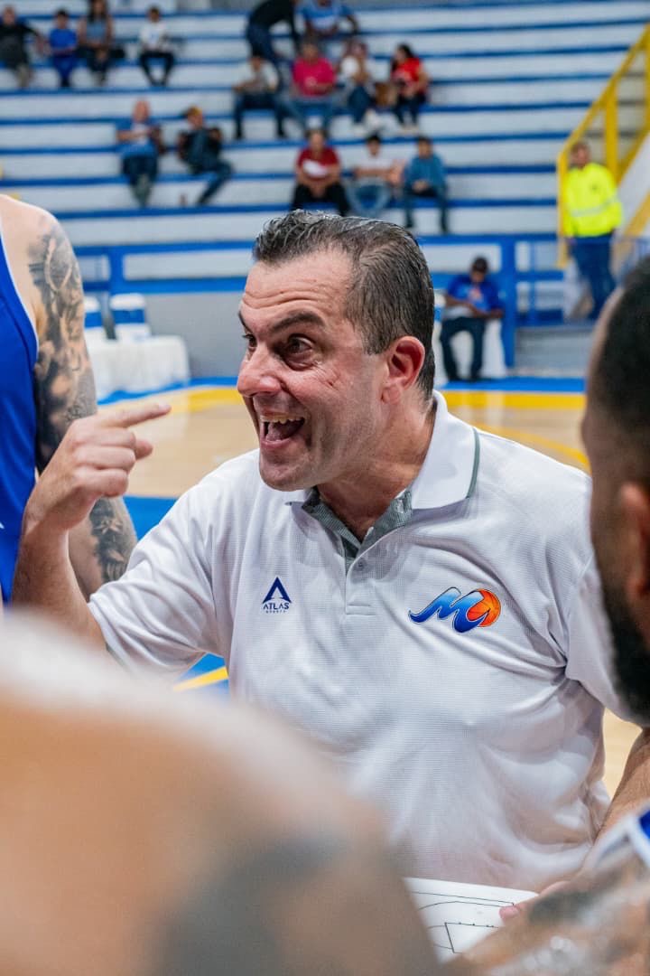 Silvio Santander toma el timón de Marinos de Anzoátegui