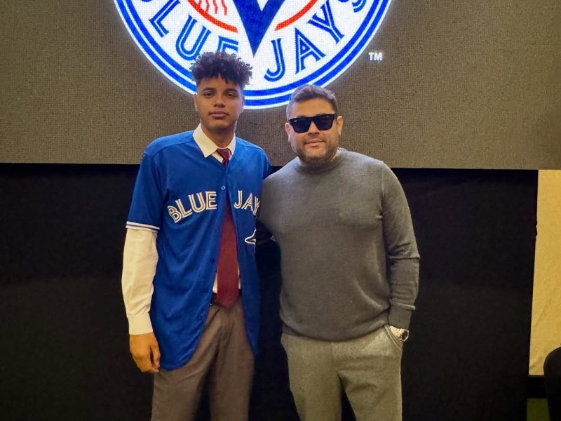 ¡Que orgullo!, Barcelonés Abrahan Díaz firma con los Azulejos de&nbsp;Toronto
