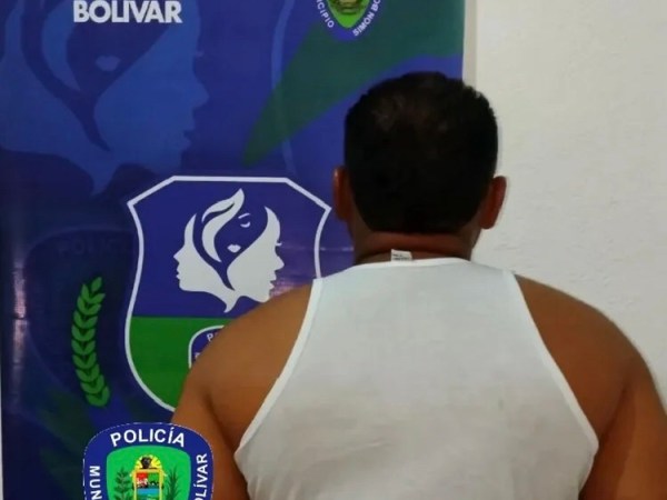 Aprehendido sujeto por agredir brutalmente a su pareja en el sector La&nbsp;Ponderosa