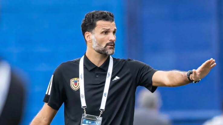 Oswaldo Vizcarrondo es nombrado nuevo director técnico de la&nbsp;Vinotinto