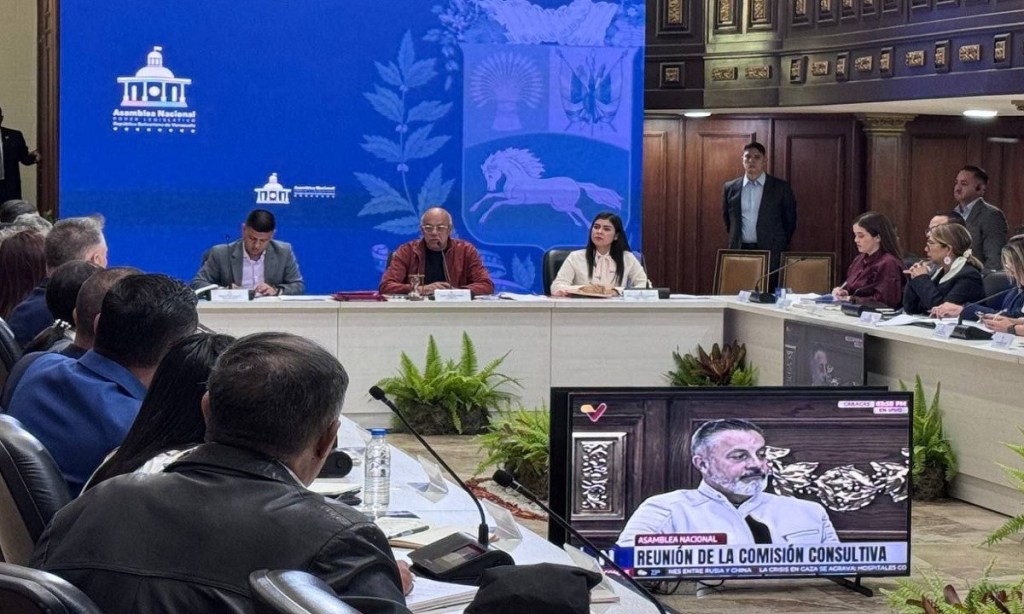 Rodríguez: Comercios que aumentaron precios con subida del dólar deben&nbsp;reducirlos