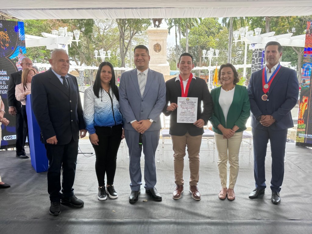 Celebran 93 años de la Fundación de El Tigre con sesión conjunta