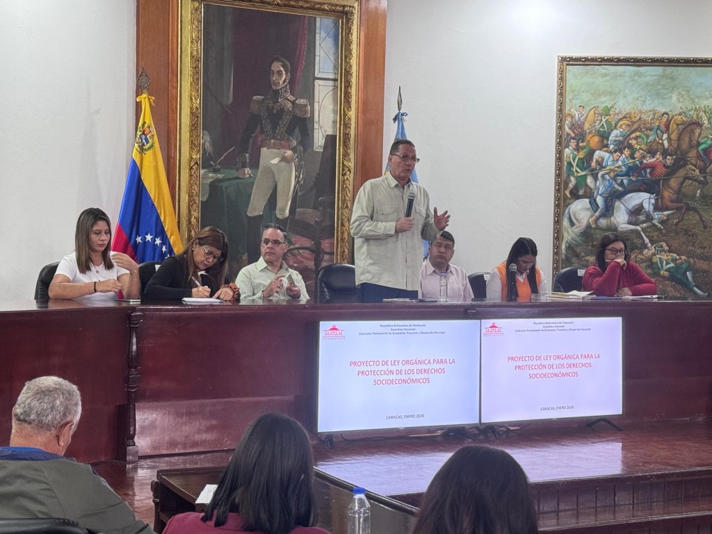 Inician en el Cleanz debate de la ley de Derechos&nbsp;Socieconómicos