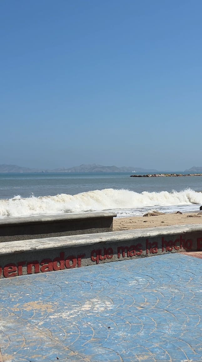 Alcaldía de Lechería extiende prohibición de uso de playas por olas de gran&nbsp;tamaño