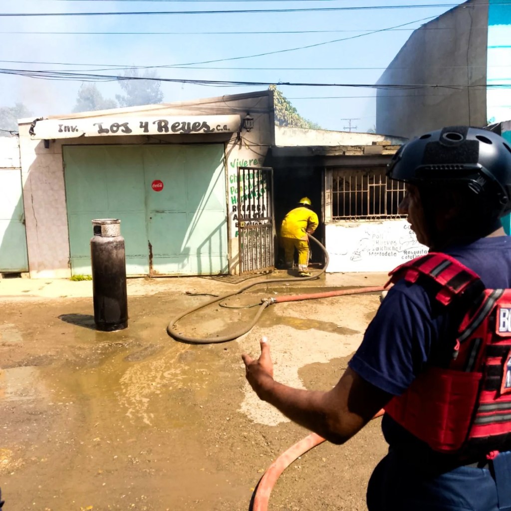 Tres personas afectadas por explosión de cilindro en&nbsp;Barcelona