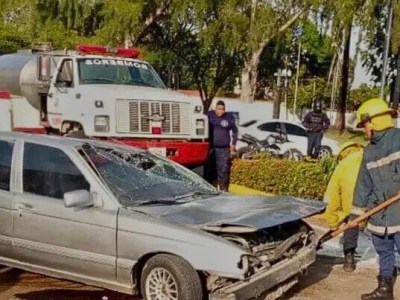 En El Tigre: Vuelco en la Redoma Cruz de Los Choferes dejó al conductor con traumatismo&nbsp;frontal