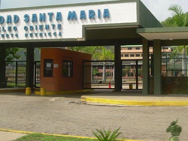 Estudiantes de la USM denuncian aumento desproporcionado de matrícula ante precarias&nbsp;condiciones