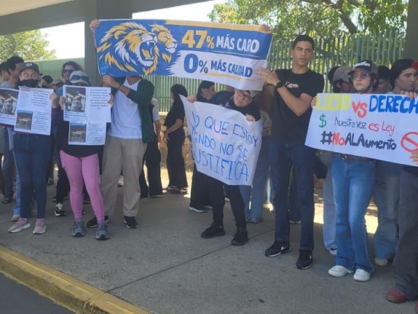 Estudiantes de la USM Oriente protestaron contra «aumento del 47% en la&nbsp;matrícula»