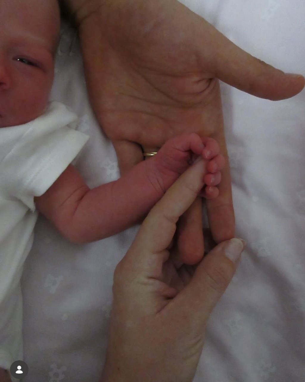 Oriana Sabatini y Paulo Dybala dan la bienvenida a su primera hija,&nbsp;Gia