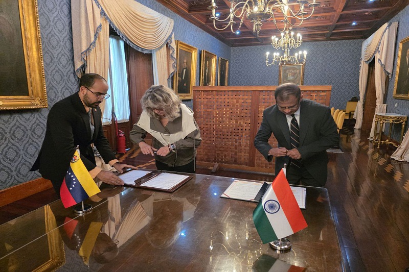 Venezuela e India firman acuerdo para compra de&nbsp;medicamentos