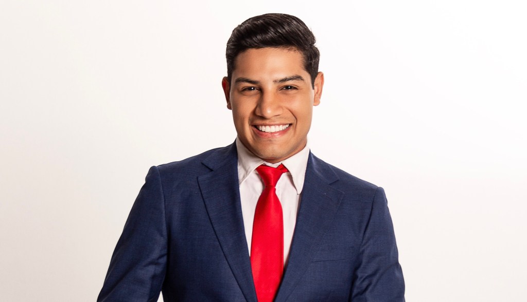 Ángel González se integra a las mañanas de IVC con el estreno de «La&nbsp;Junta»