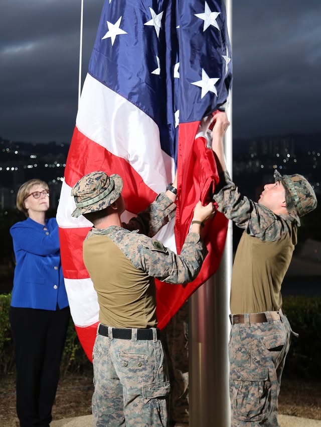 «Una nueva era»: Estados Unidos iza nuevamente su bandera en&nbsp;Caracas