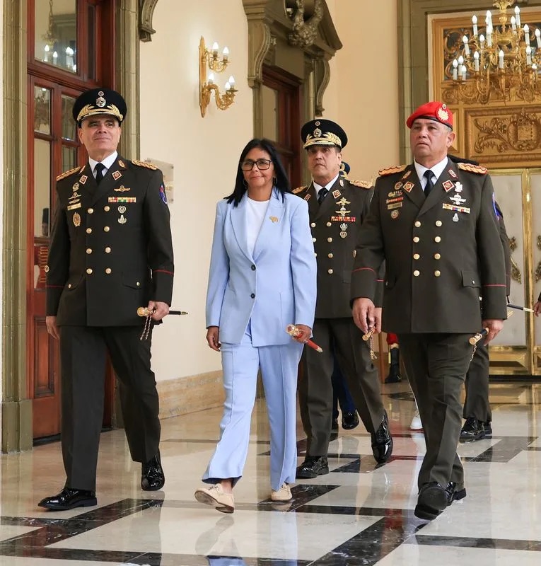 Delcy Rodríguez designó nuevo alto mando militar y del&nbsp;CEOFANB