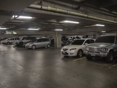 Gobierno regulará tarifas de estacionamientos después de Semana&nbsp;Santa