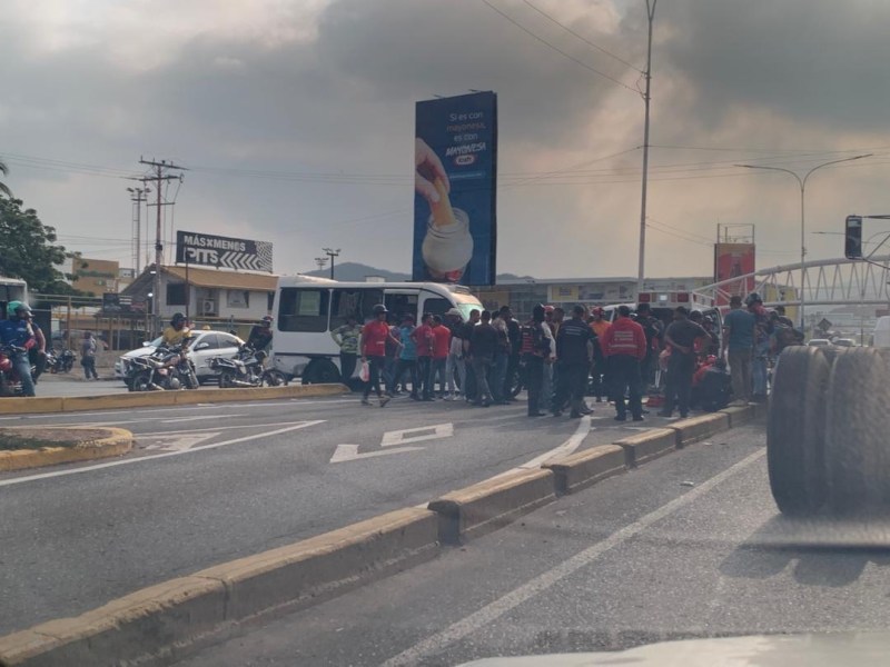Reportan accidente frente a Plaza Mayor y en&nbsp;Venecia