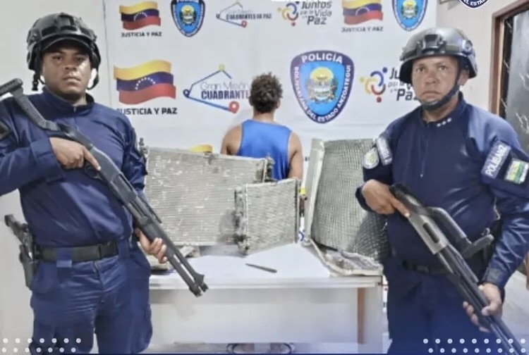 Capturado sujeto que amenazaba a una mujer con un cuchillo durante robo en Puerto La&nbsp;Cruz