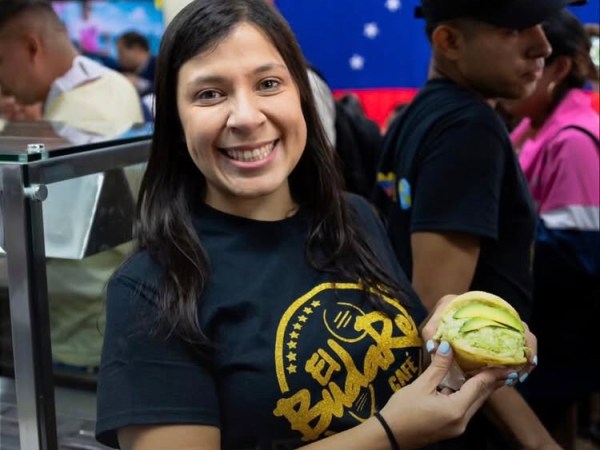 Médico tachirense emigró a EEUU y pasó de ser mesera a dueña de su propio negocio de&nbsp;comida